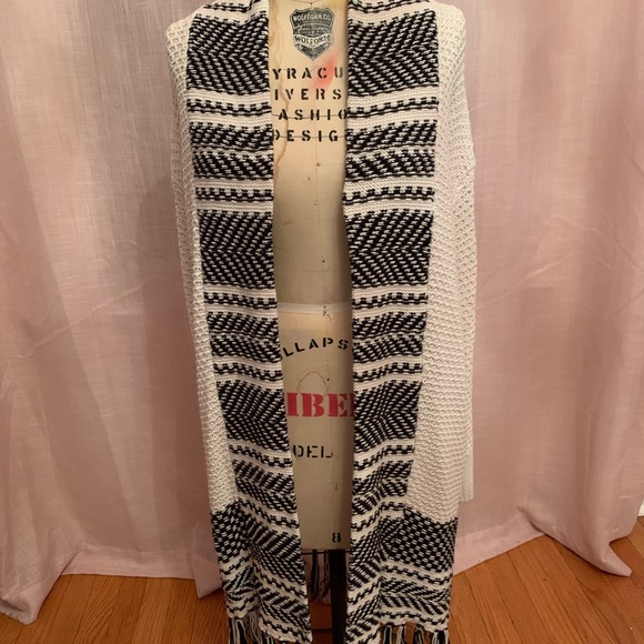 H&M Boho Fringe Cardigan - Picture 4 of 9